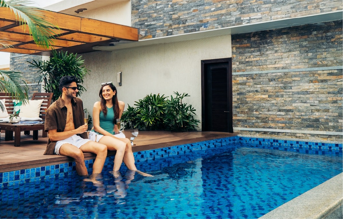 Luxury villament community Embassy Grove in Bangalore – modern architecture with lush greenery.